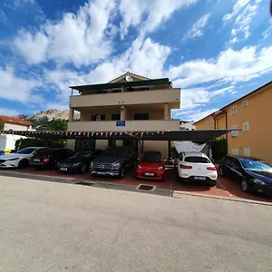 https://apartments-mirica-2.primorje-gorskikotar.com